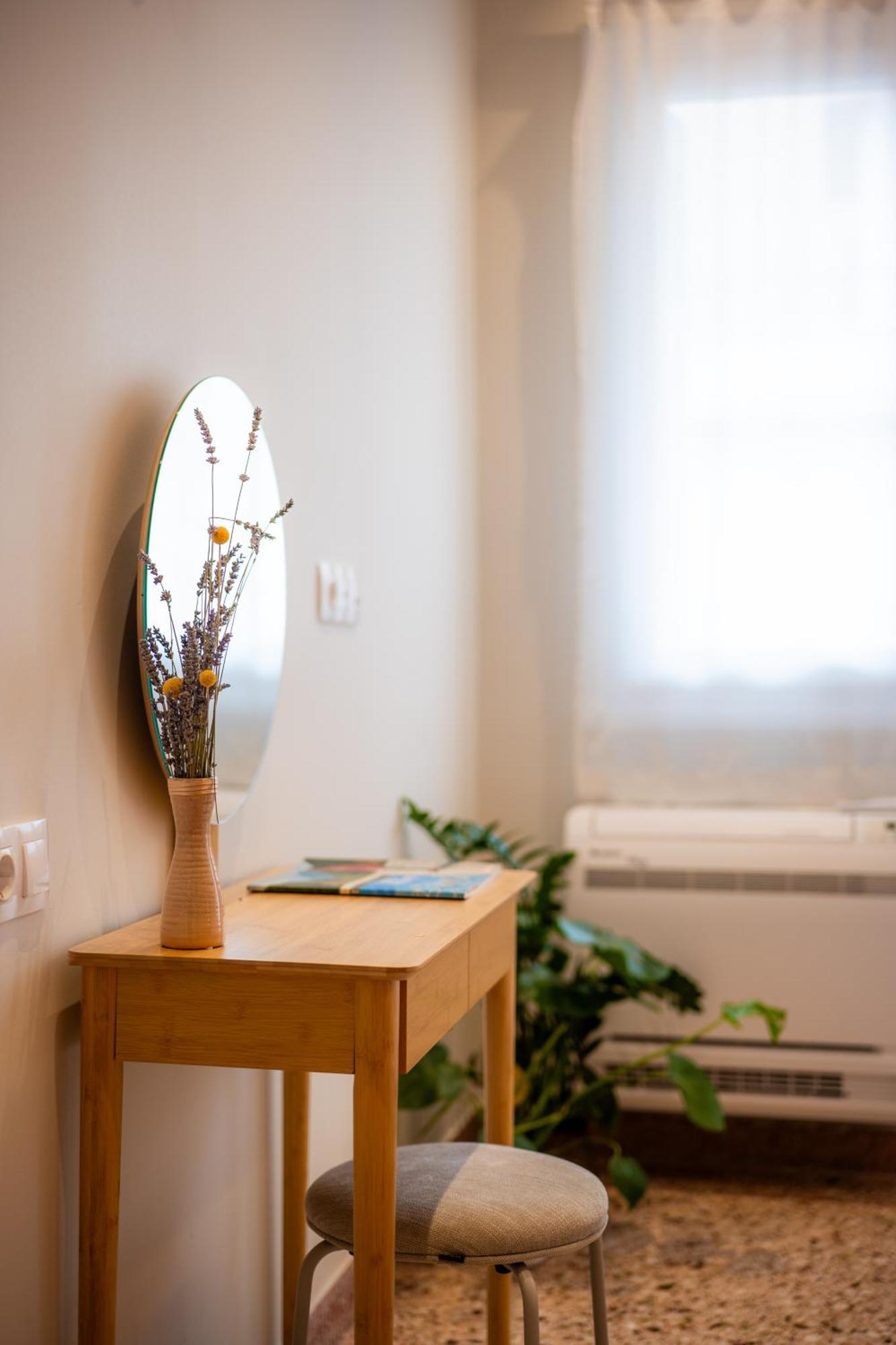 Apartment Aegis Filoppapou - Somon *