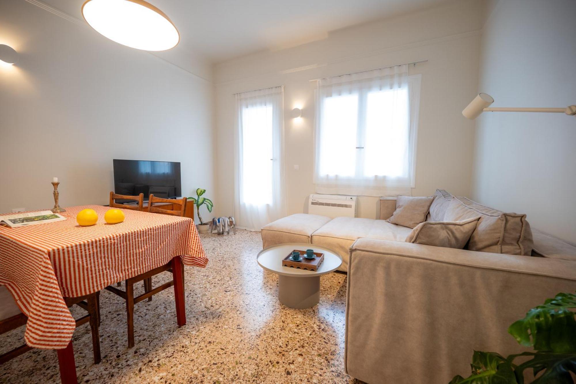 Appartement Aegis Filoppapou - Somon Athene